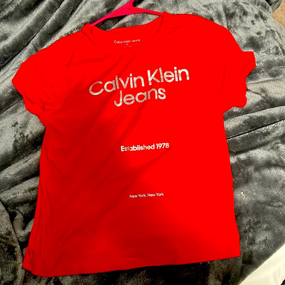 Calvin Klein red t shirt
